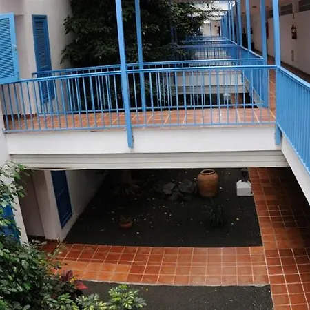 Costa Volcan & Lägenhetshotell 2*