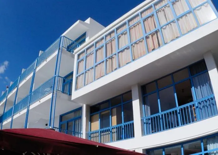 Costa Volcan & מלון דירות